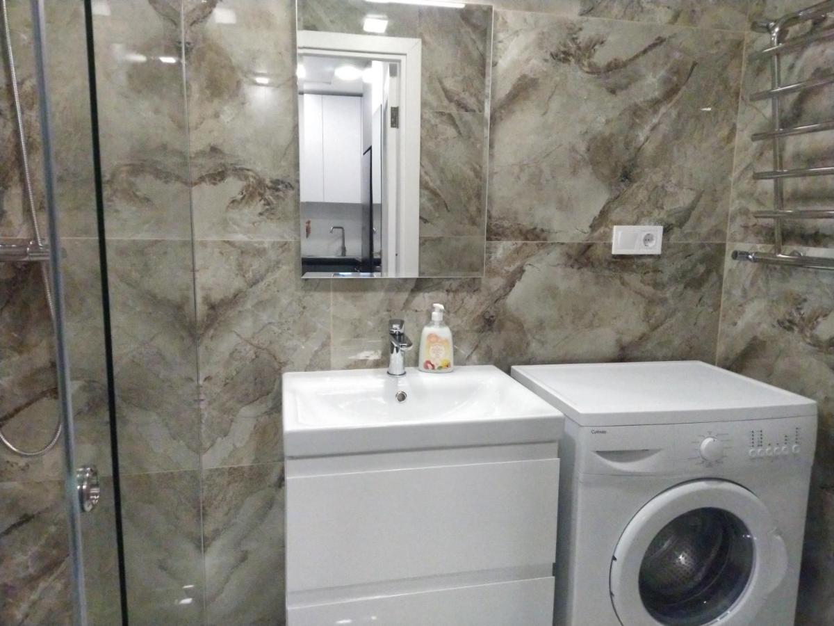Vip Apartment Near Center إلفيف المظهر الخارجي الصورة